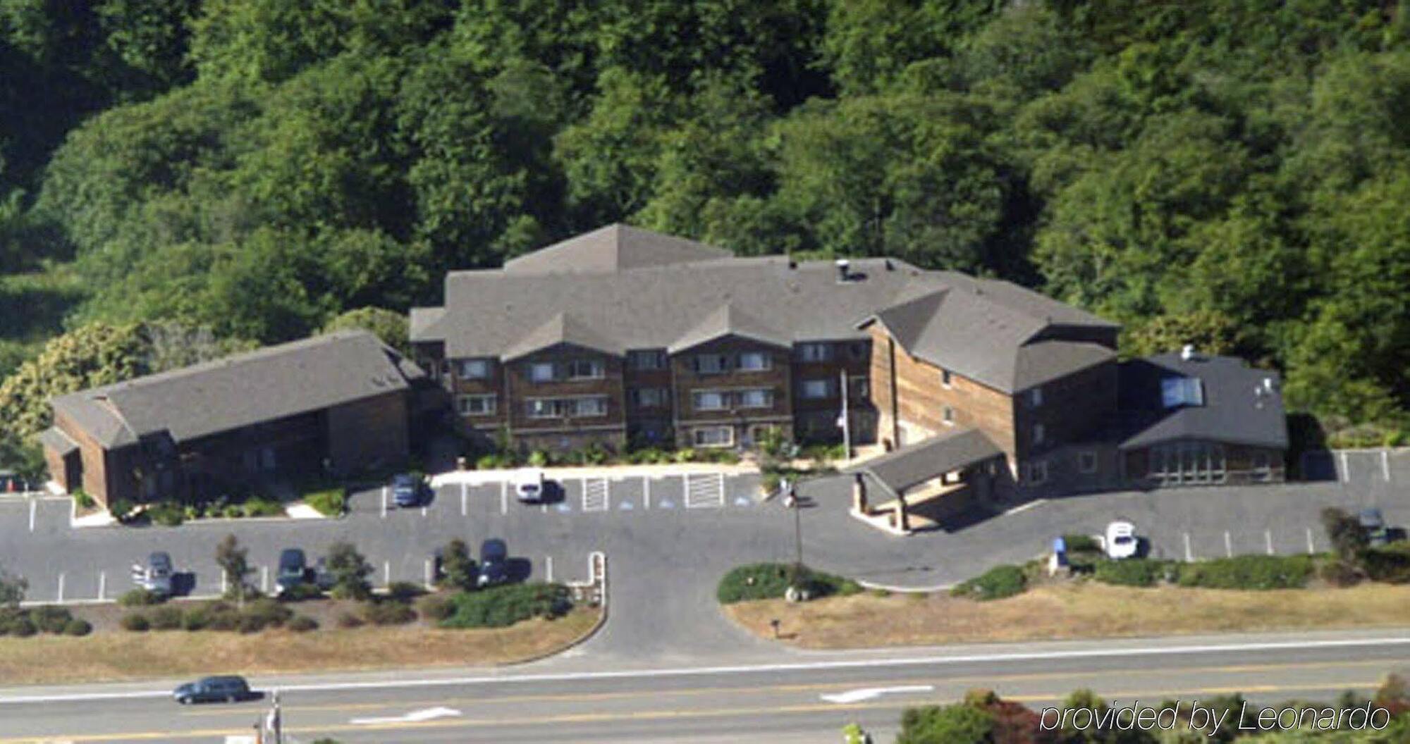 Holiday Inn Express Fort Bragg, An Ihg Hotel Exterior photo